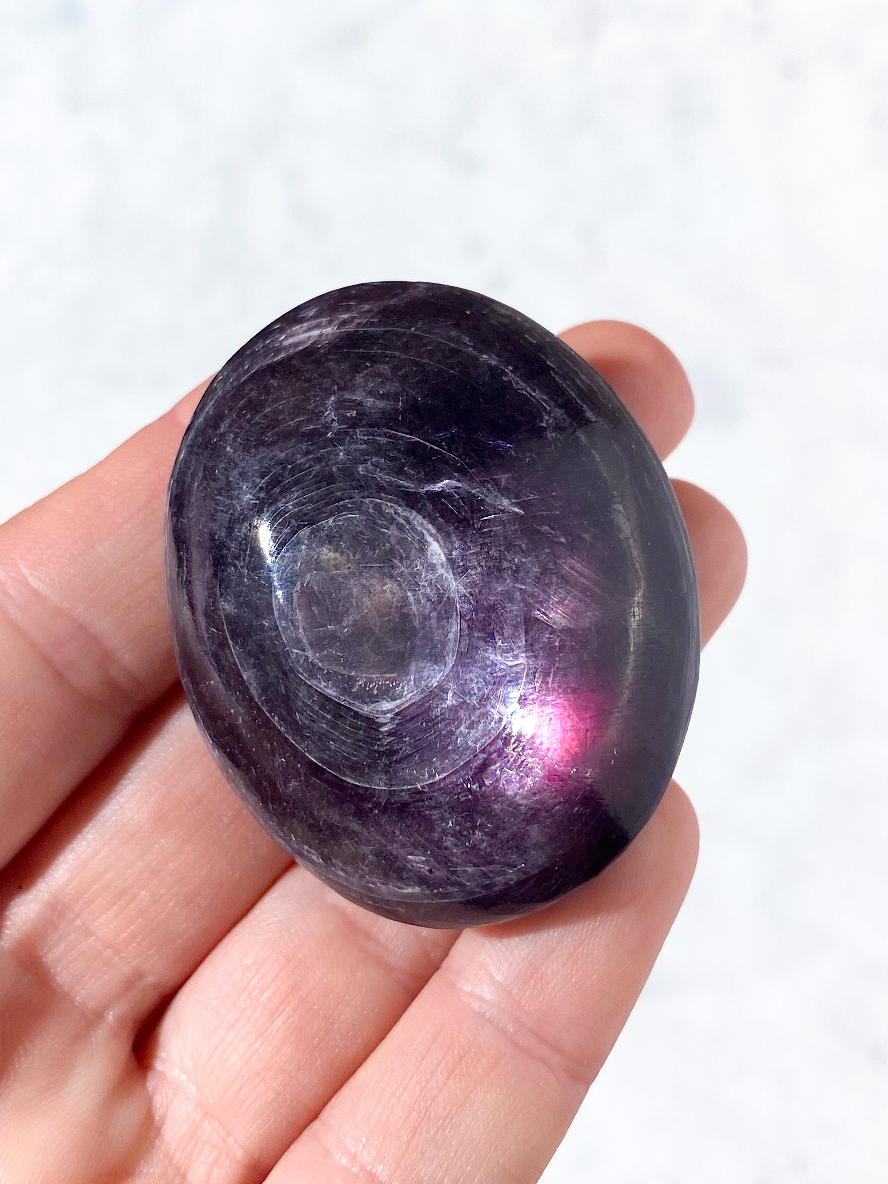 Gemmy Lepidolit Palmstone (Nr. 7)