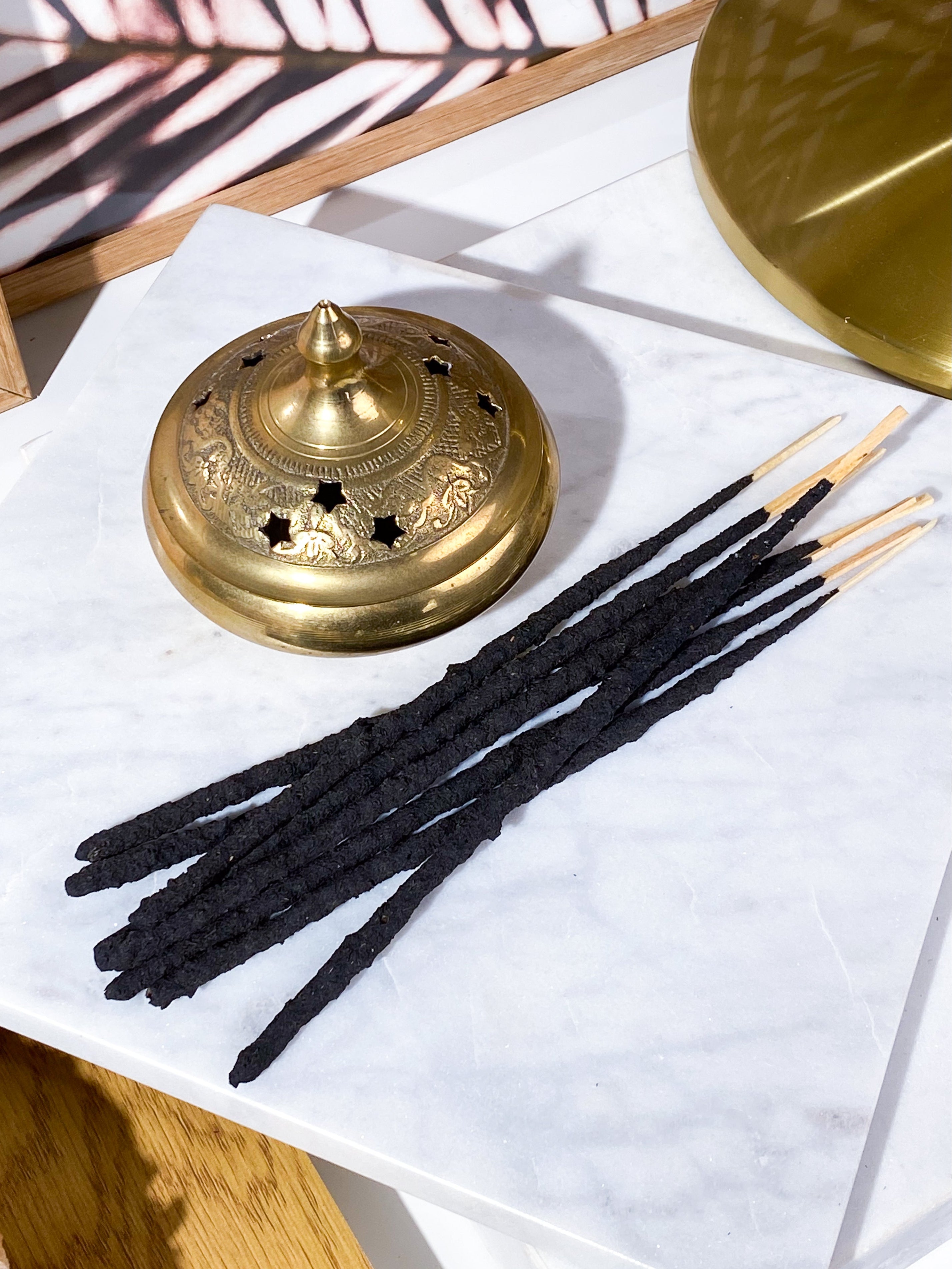 Rökelsepinnar med bärnsten och Palo Santo (8 st.)