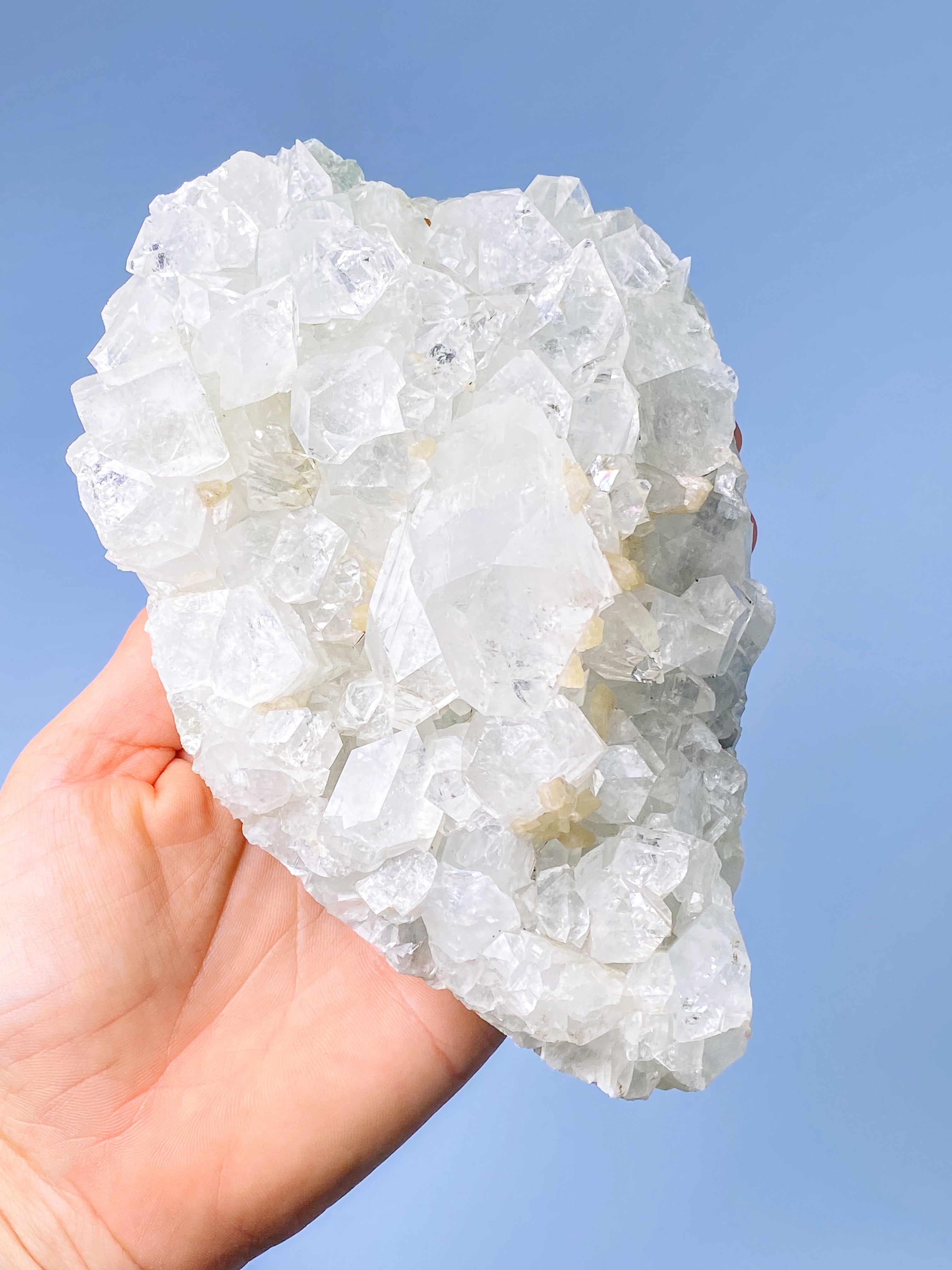 Apofyllitkluster (nr 81)