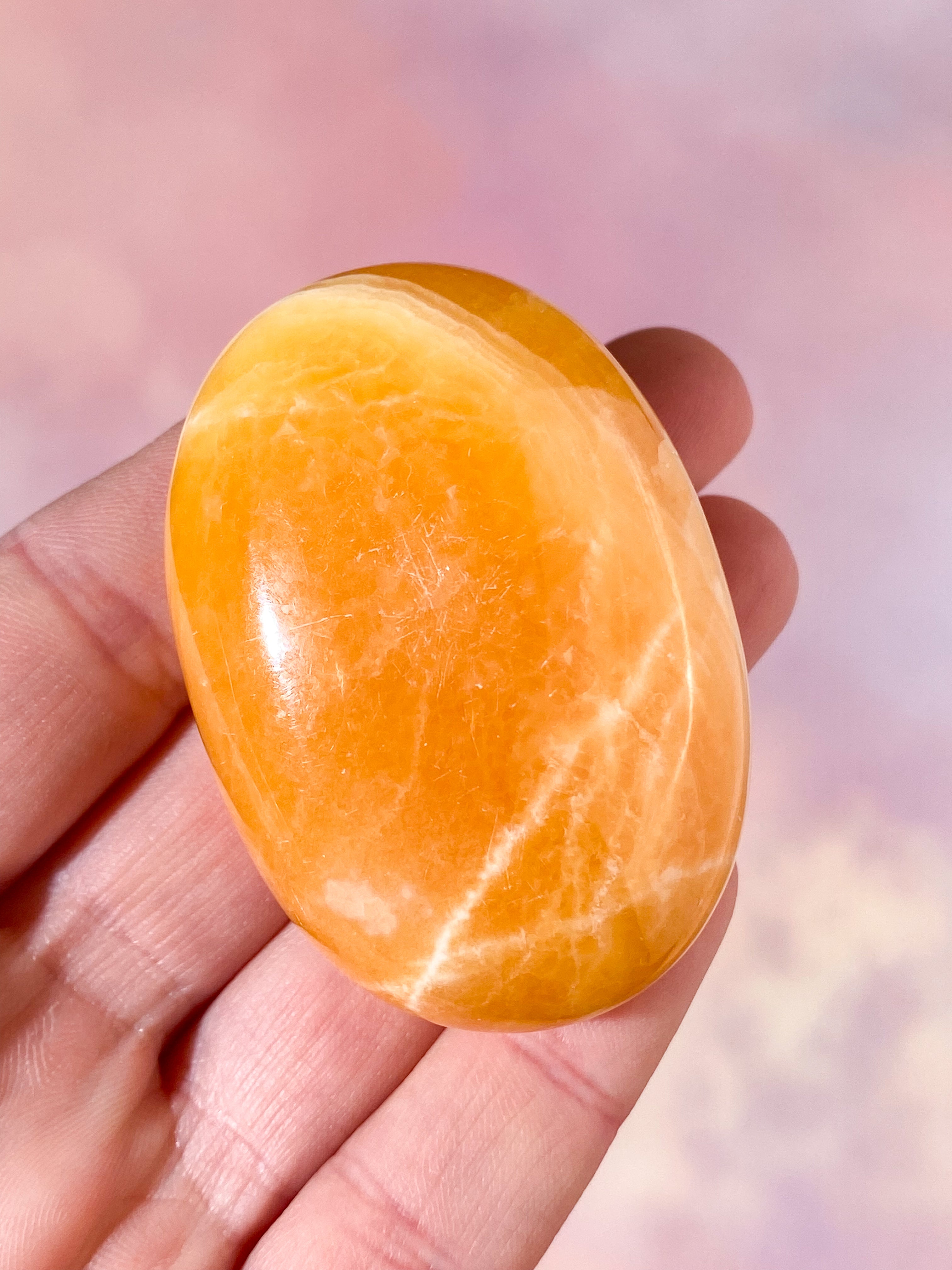 Orange kalcit handsten (nr 11)