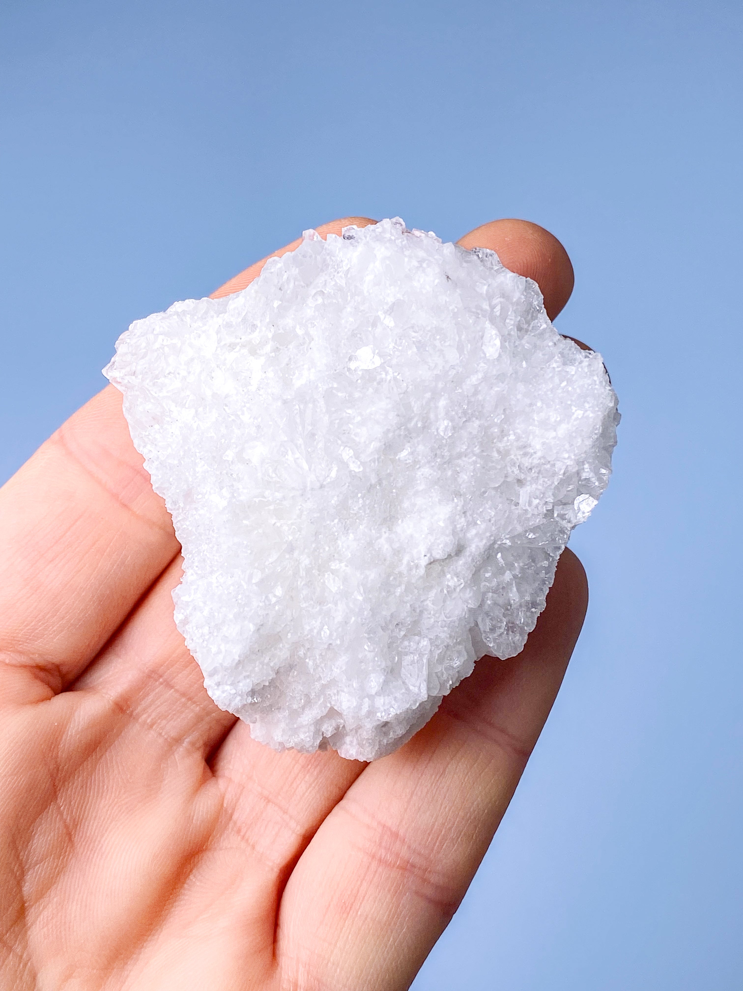 Vitt aragonitkluster (nr 4)