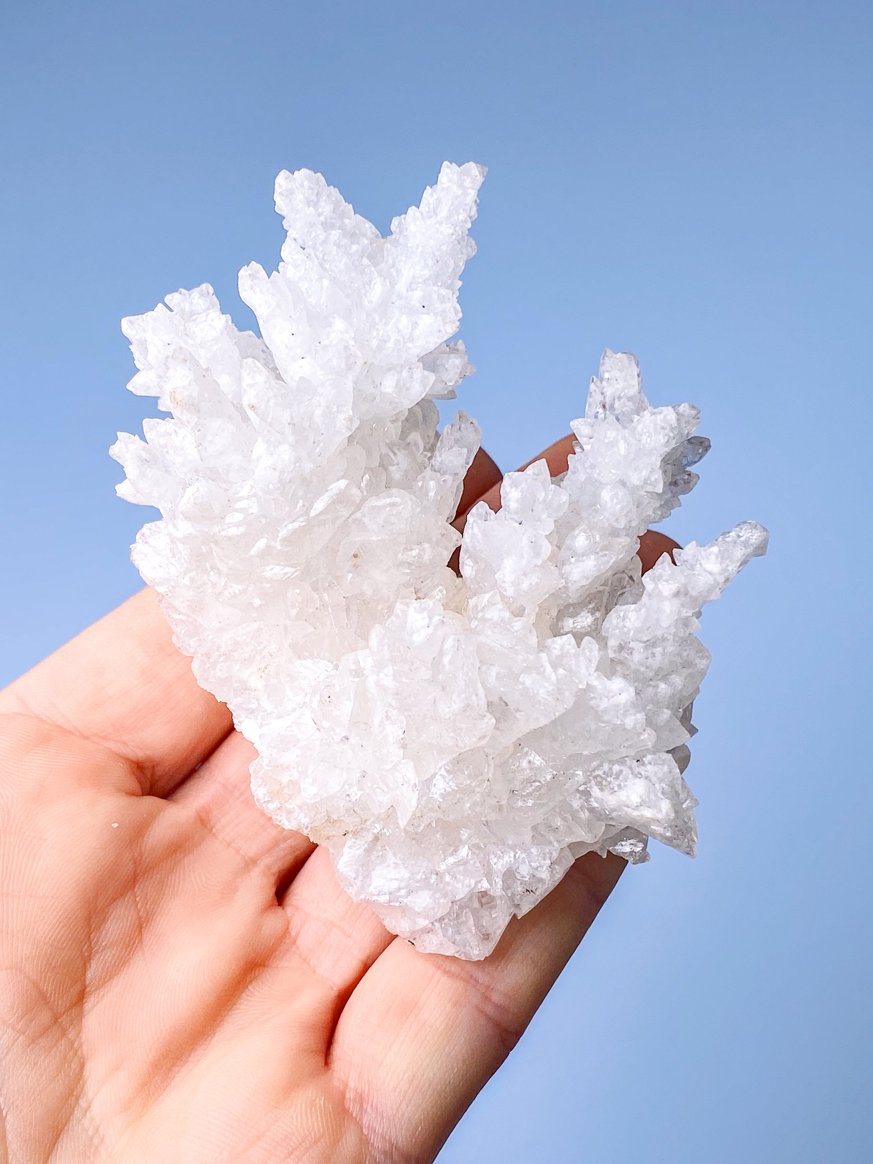 Vitt aragonitkluster (nr 4)