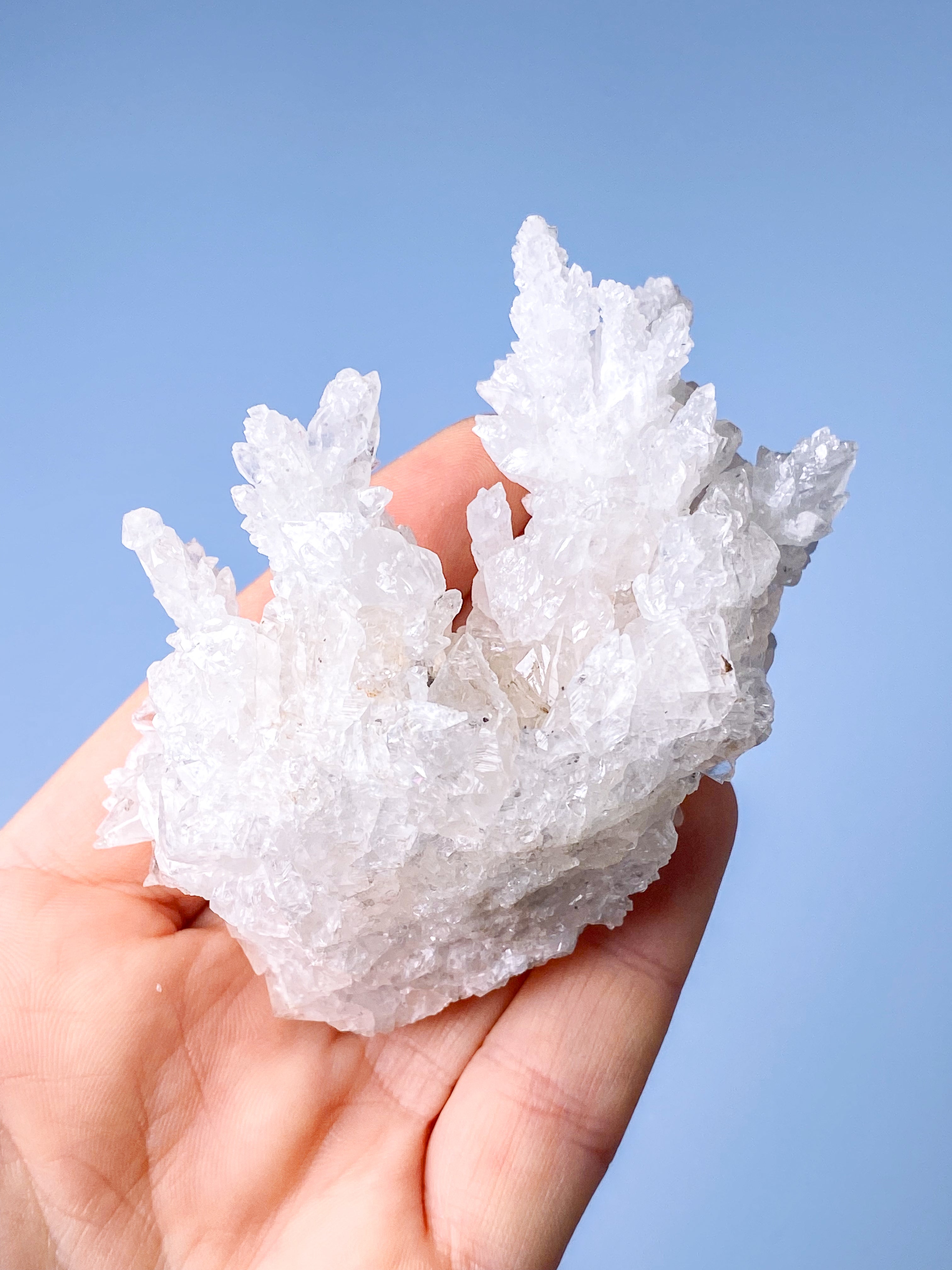 Vitt aragonitkluster (nr 4)