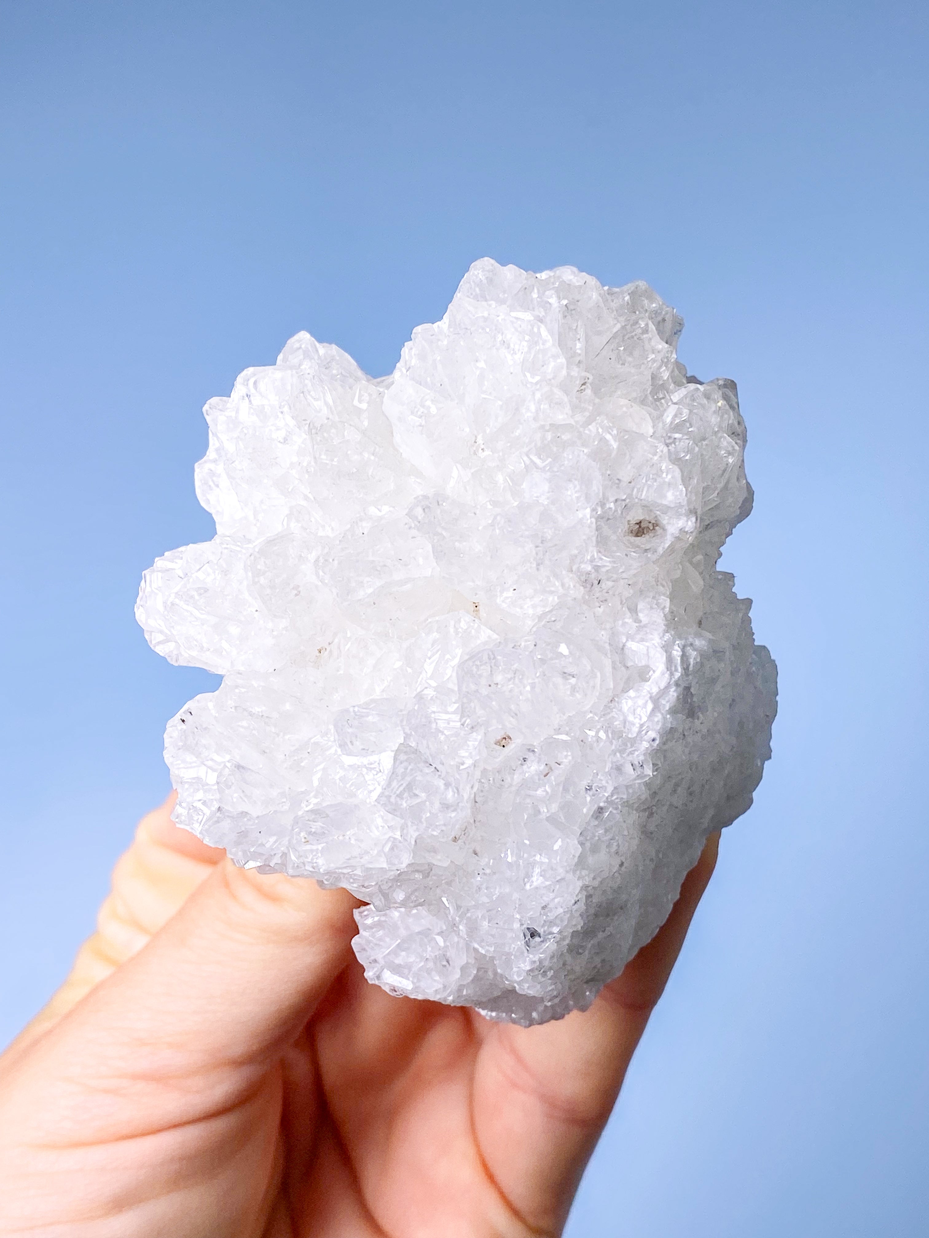 Vitt aragonitkluster (nr 4)