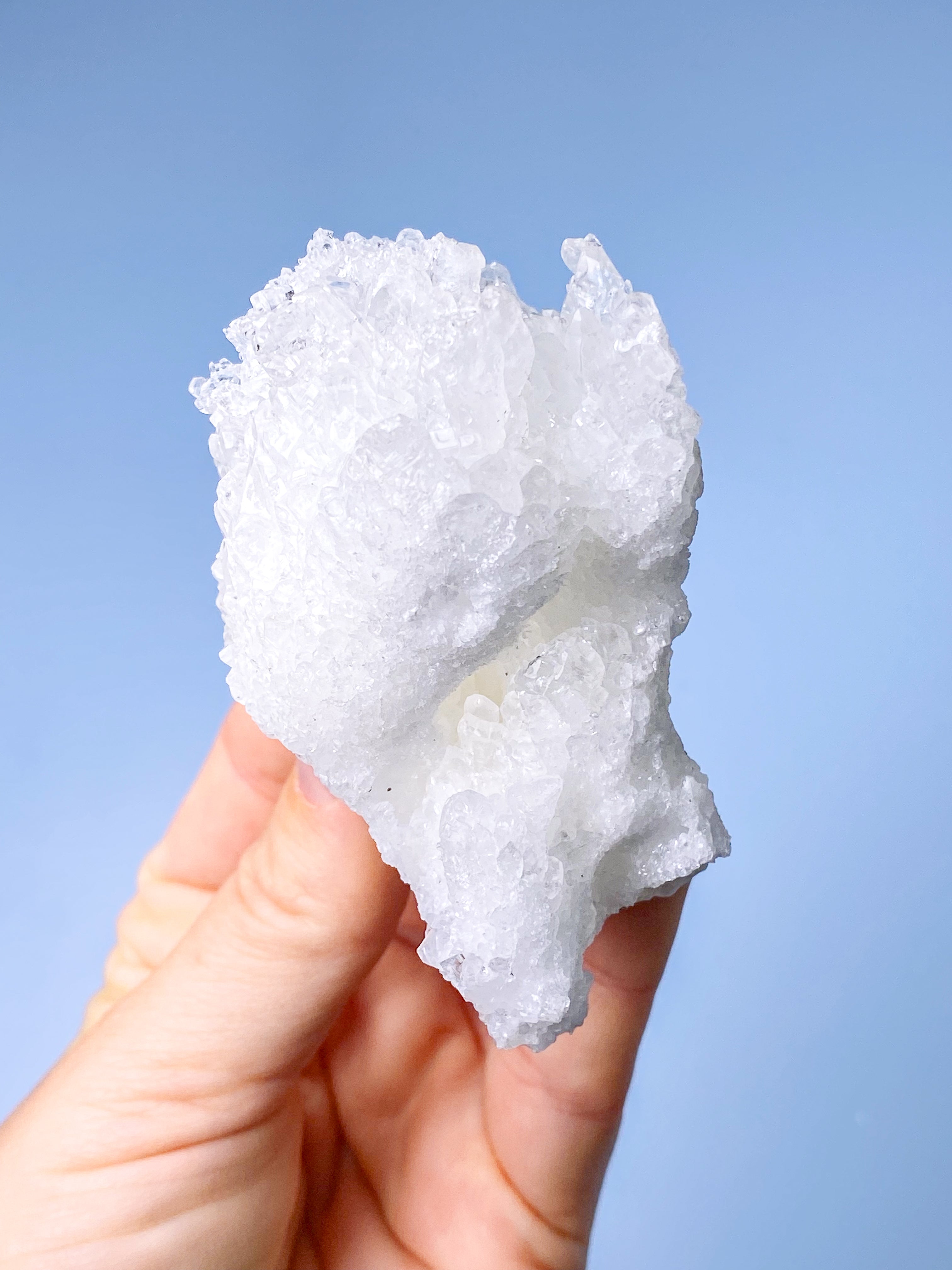 Vitt aragonitkluster (nr 4)