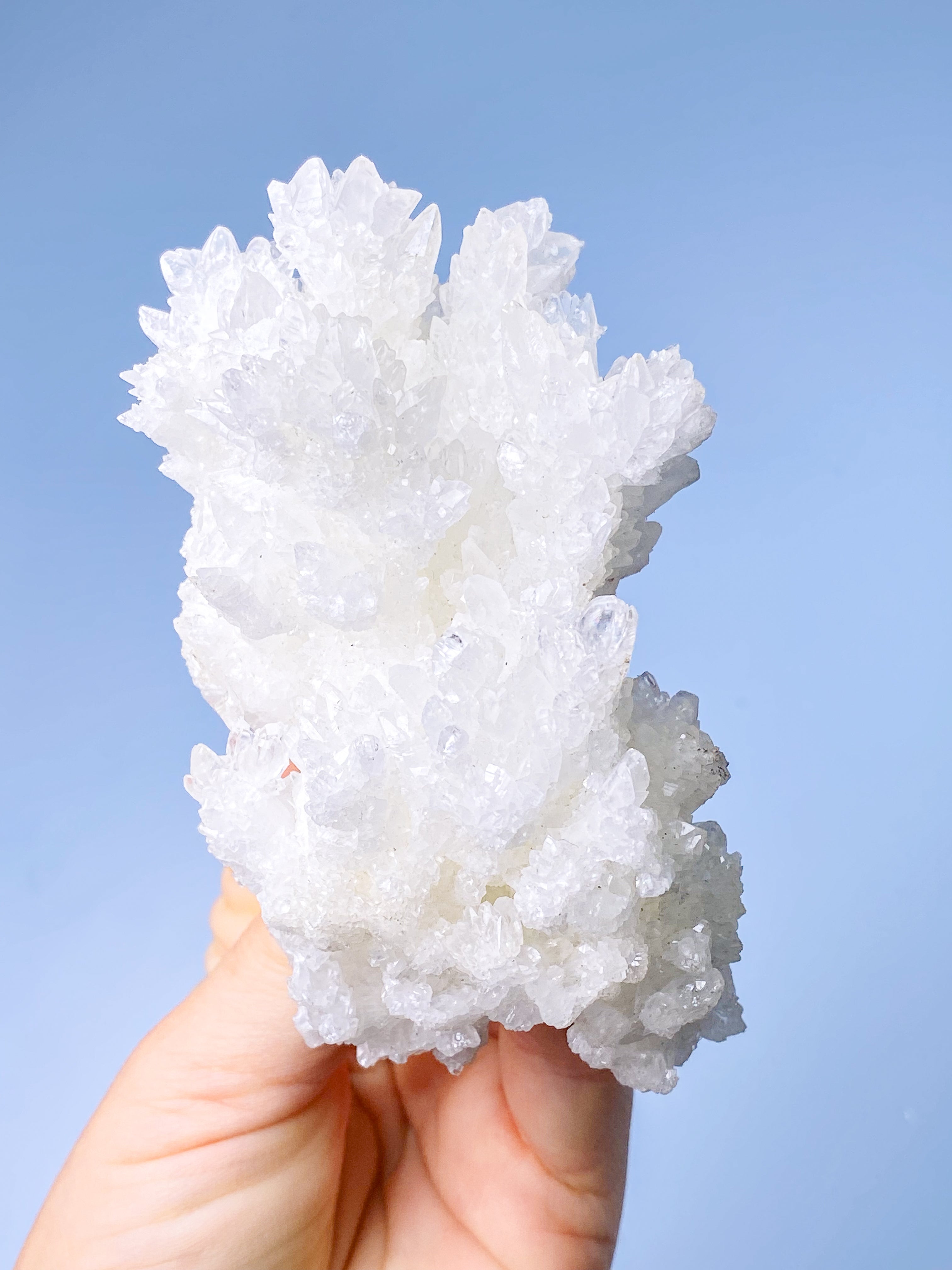 Vitt aragonitkluster (nr 4)