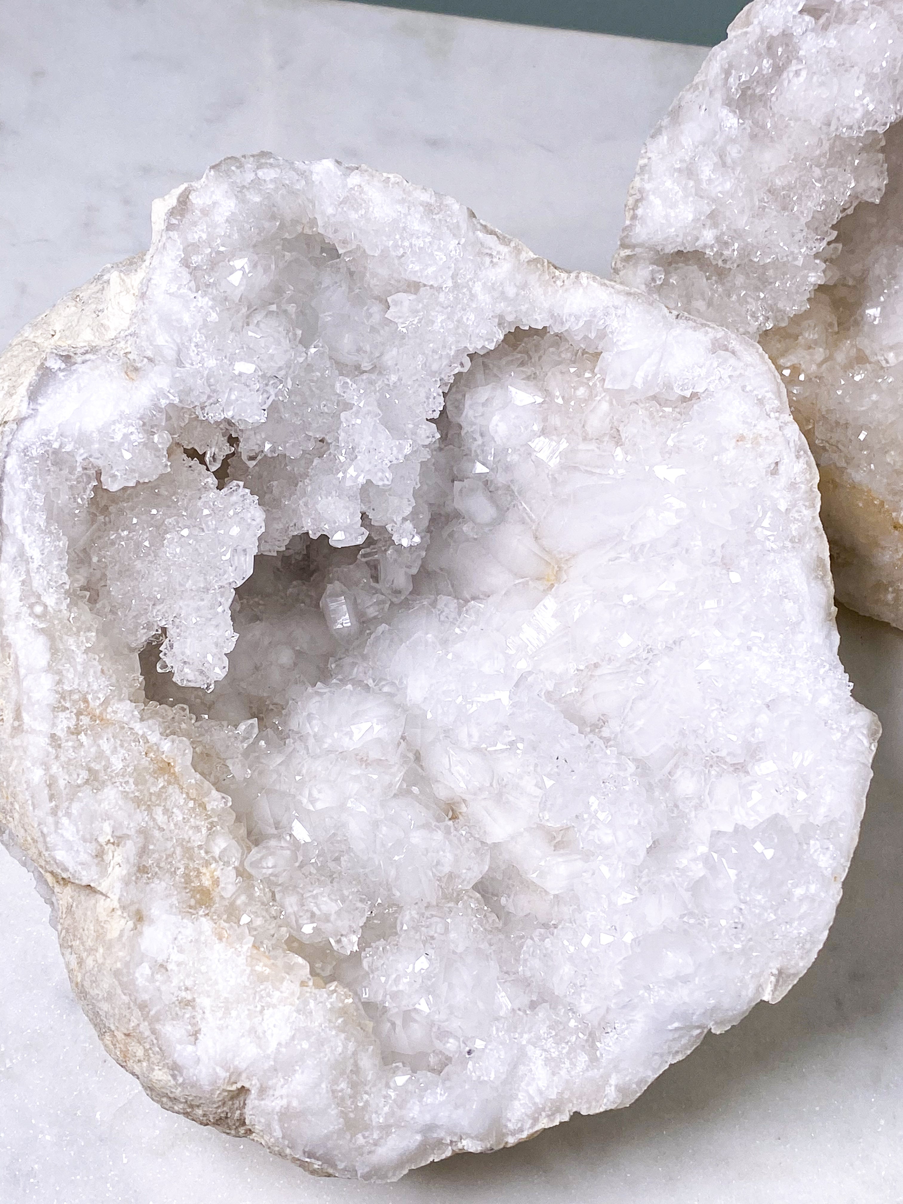 XL bergkristallgeodset (nr 30)