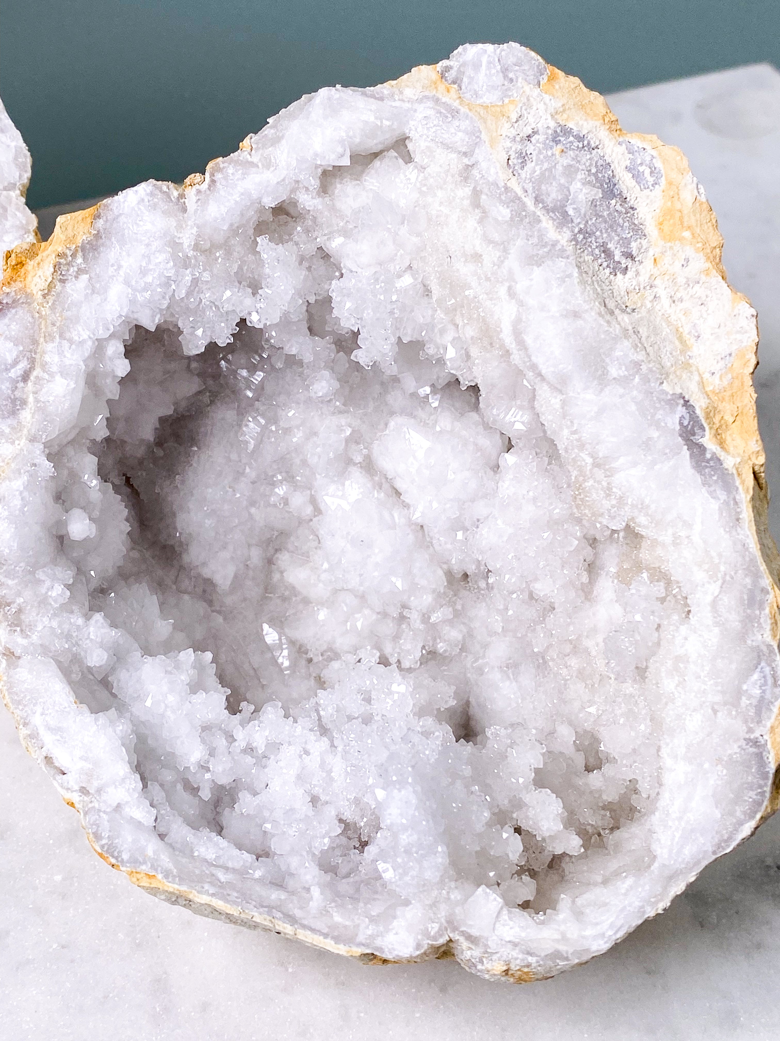 XL bergkristallgeodset (nr 30)