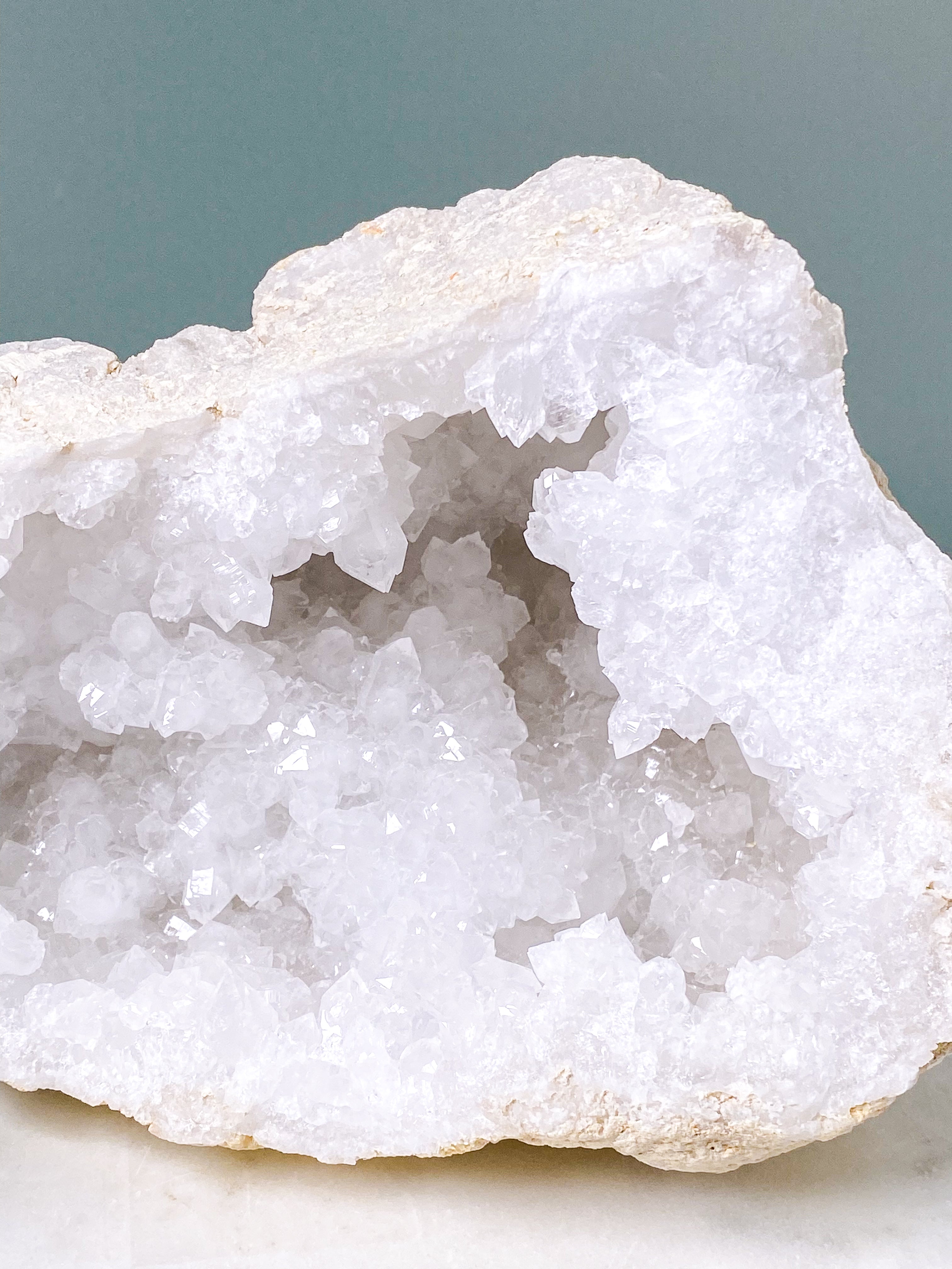 XL bergkristallgeodset (nr 30)