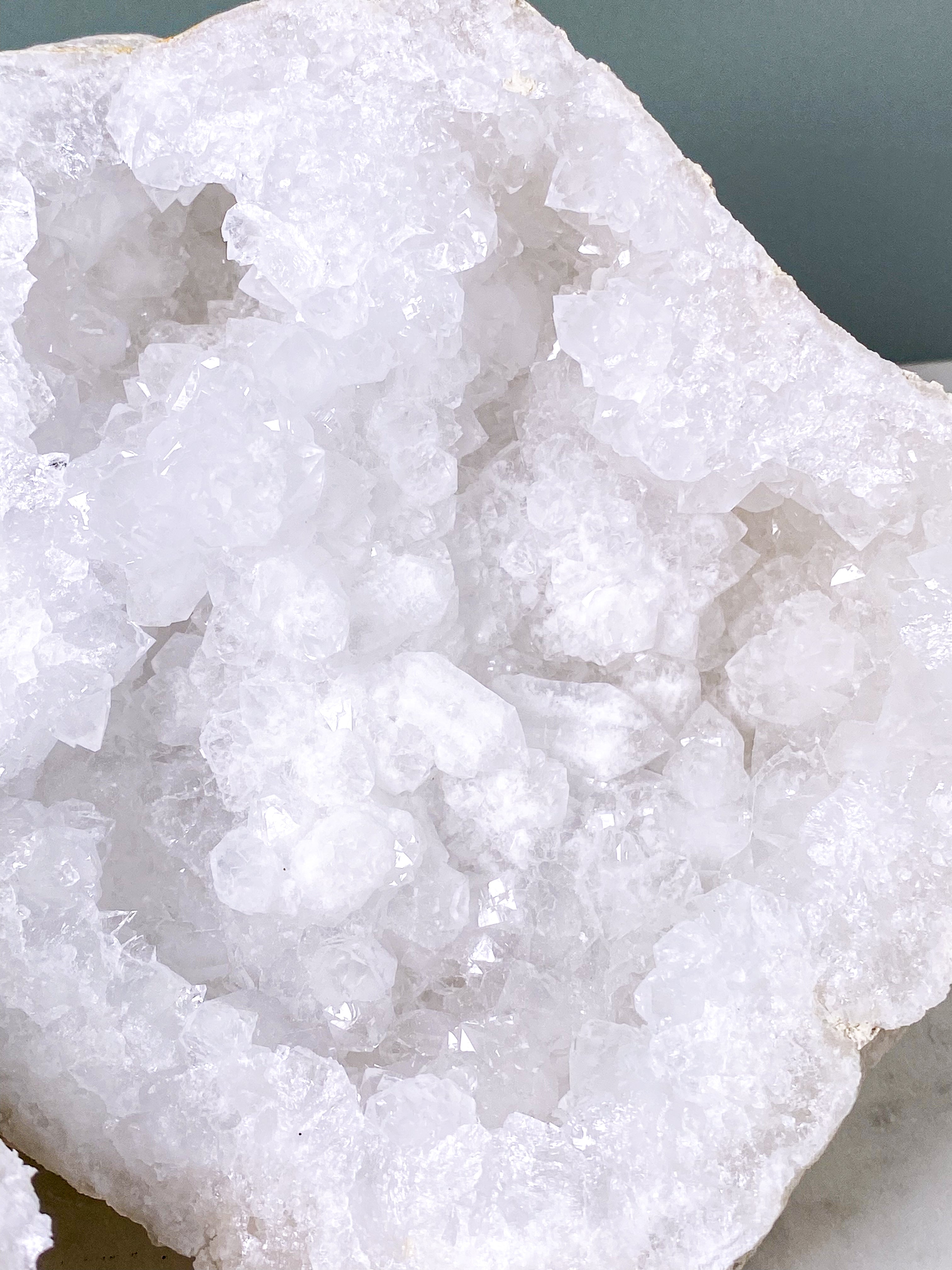 XL bergkristallgeodset (nr 30)