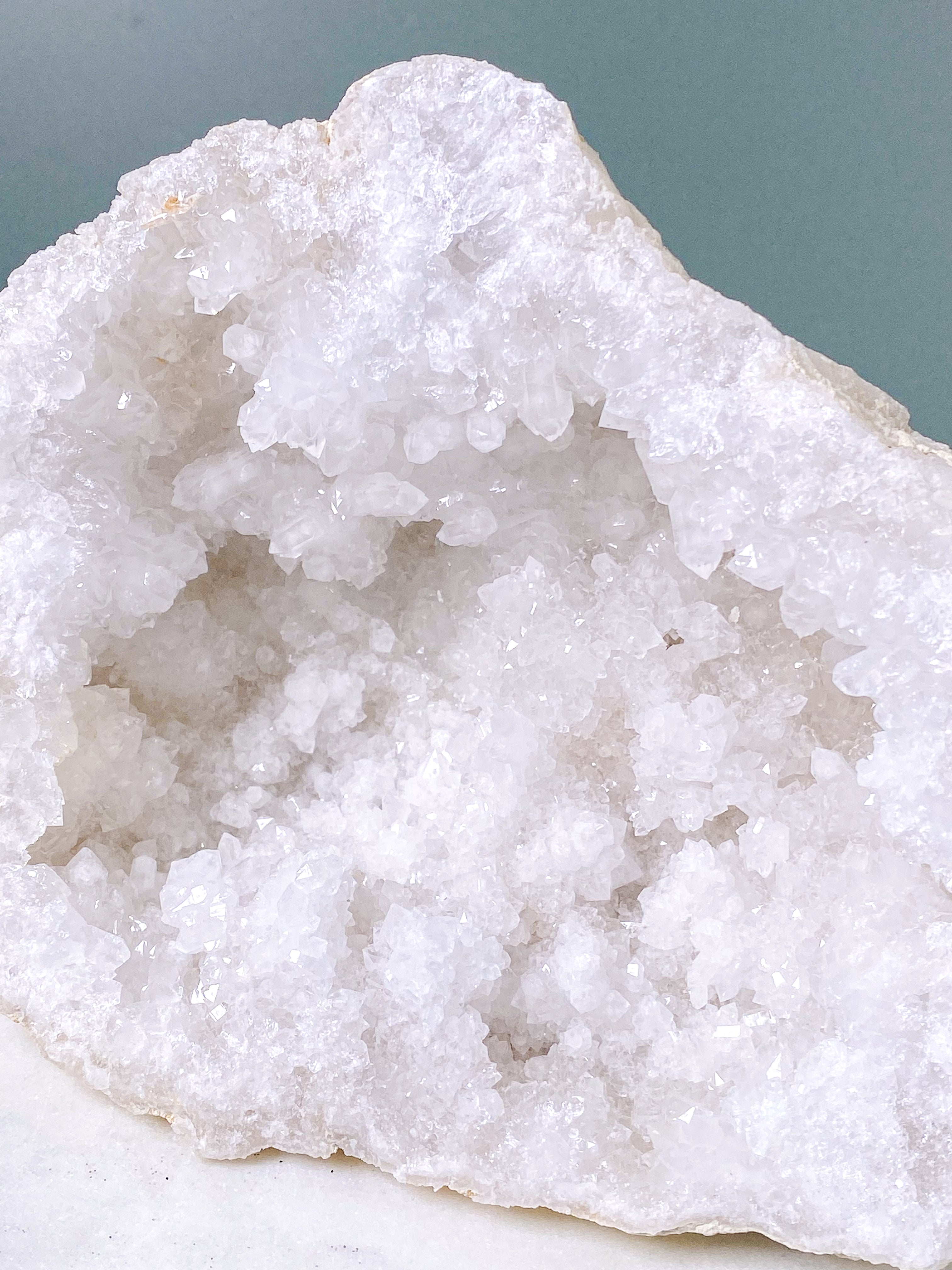 XL bergkristallgeodset (nr 30)