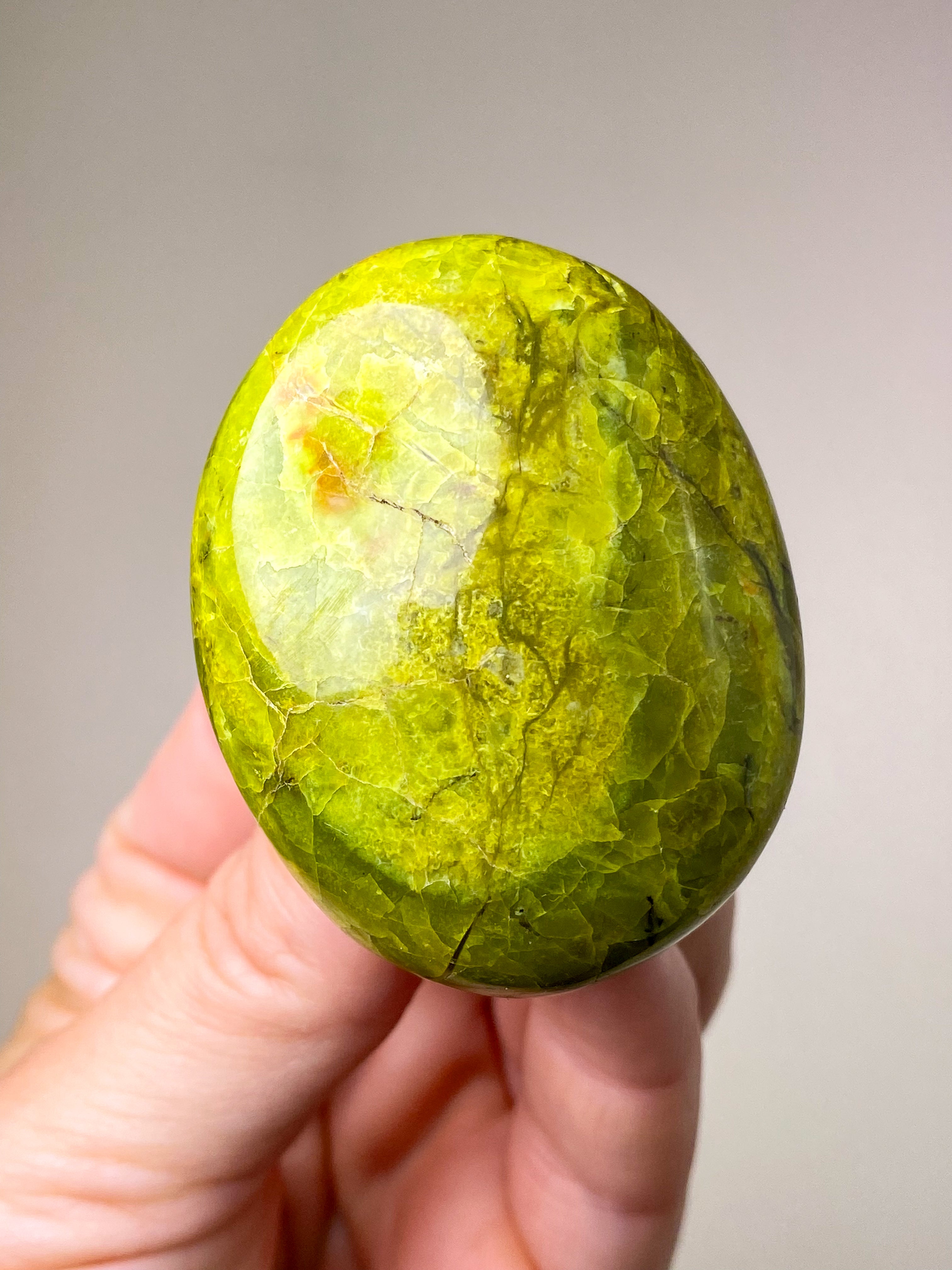 Grön opal polerad