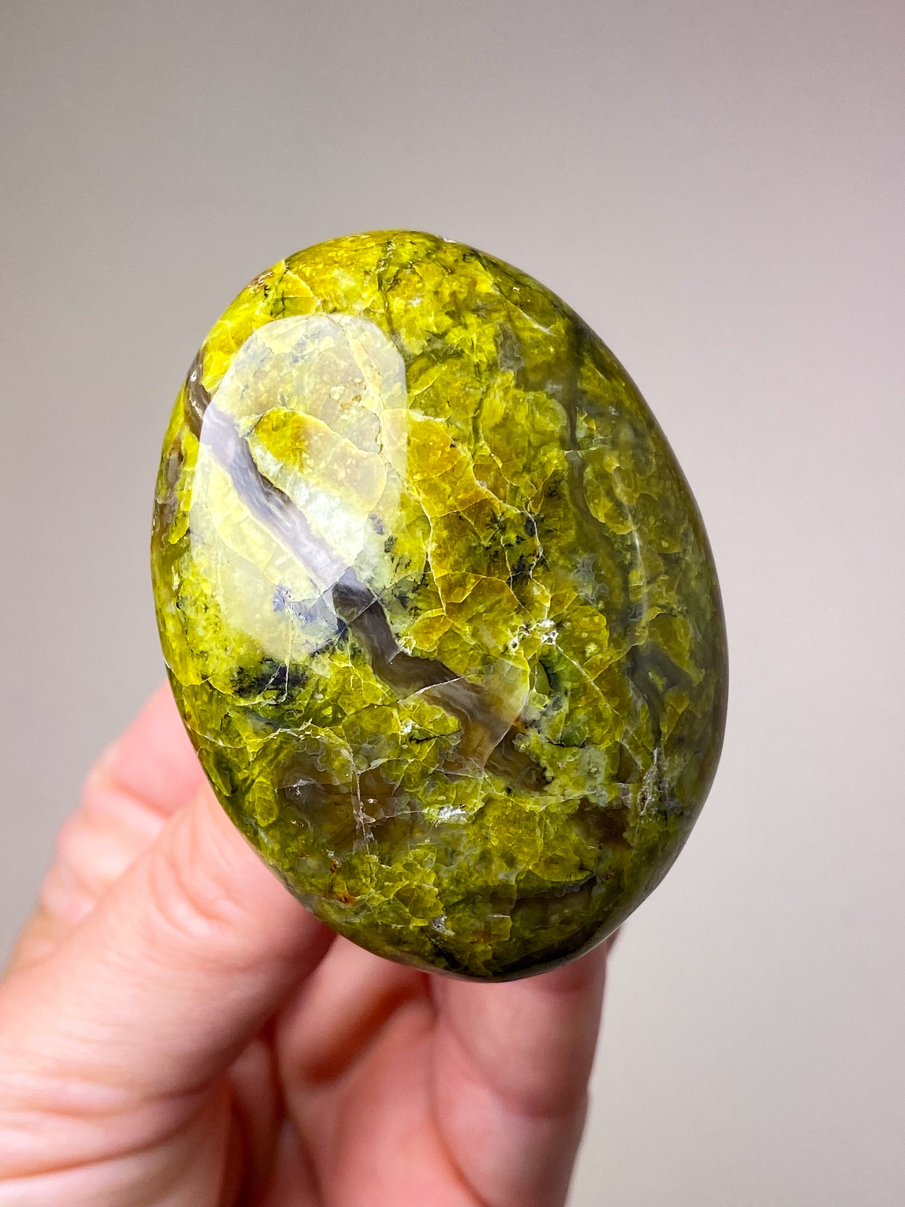 Grön opal polerad