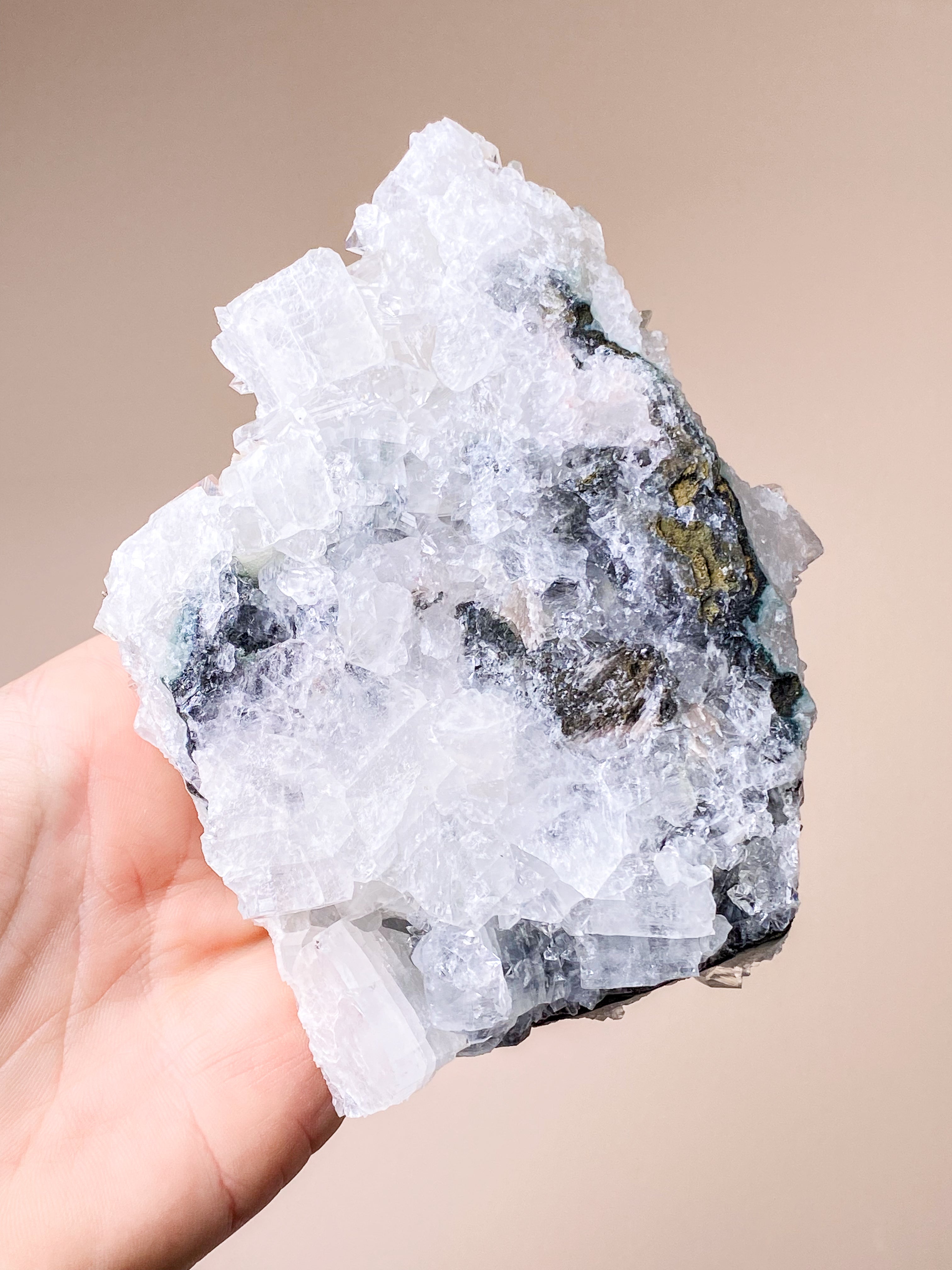 Apofyllitkluster (nr 81)