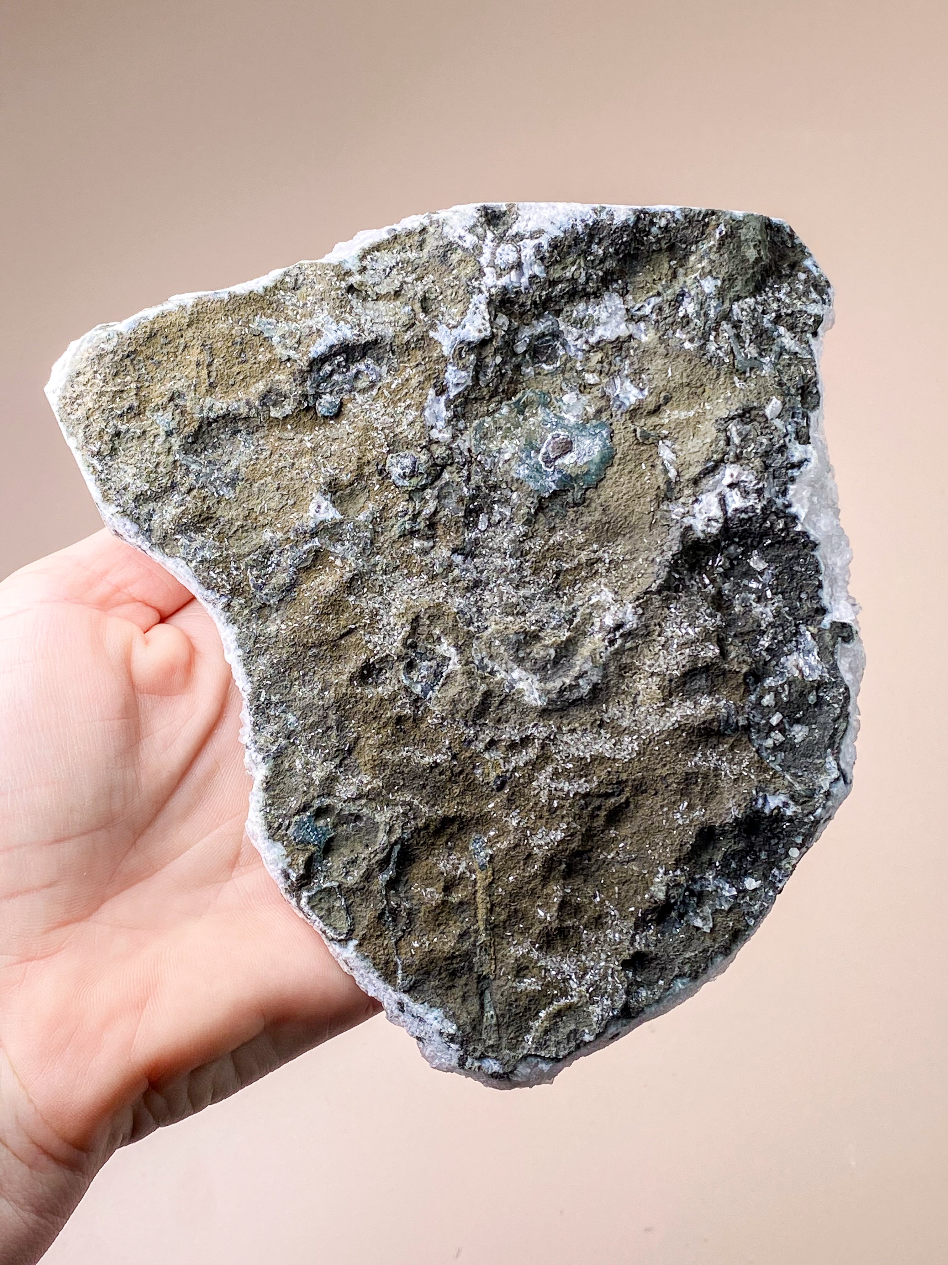 Apofyllitkluster (nr 81)