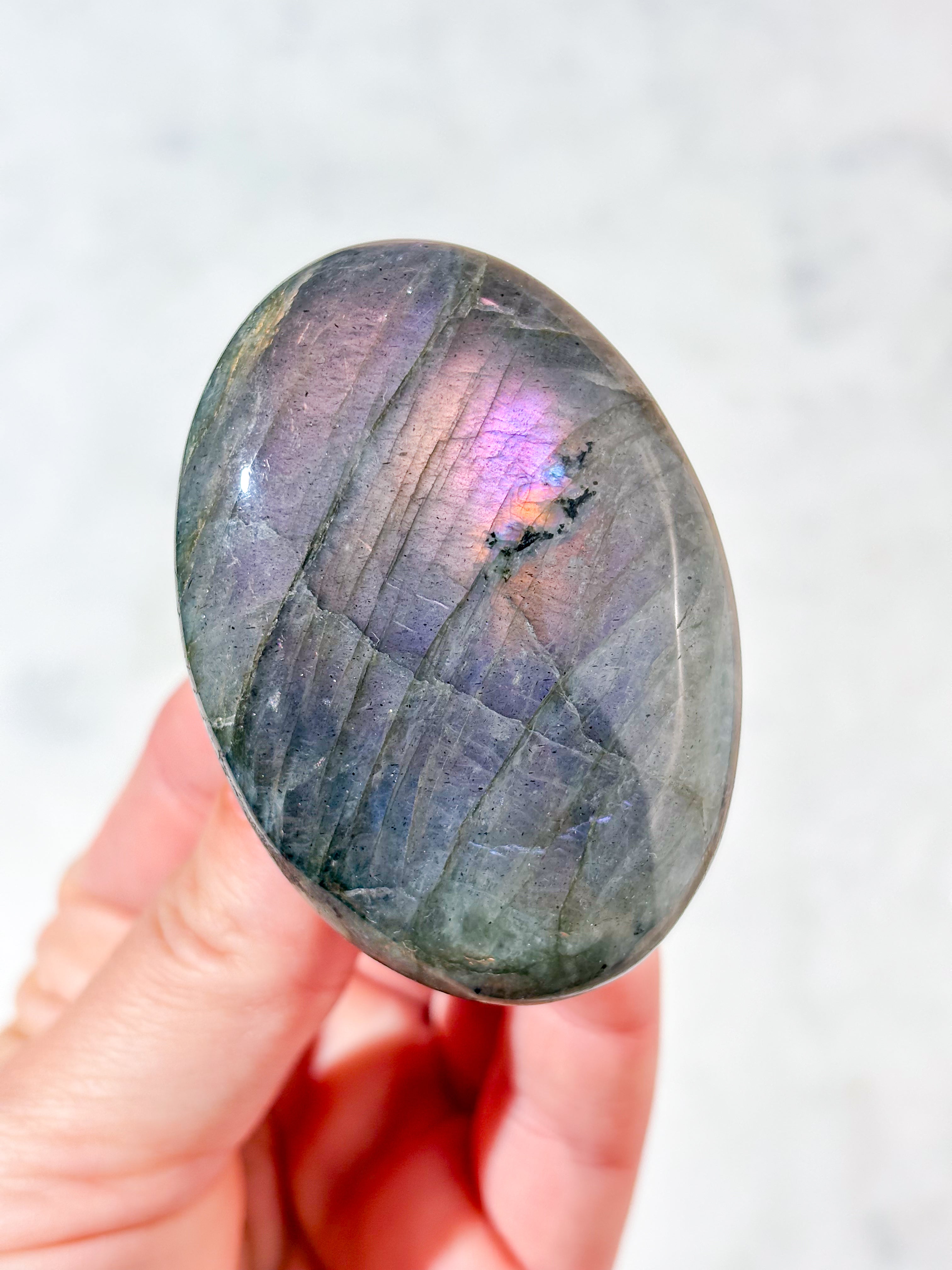Lilla Labradorit Palmstone (Nr. 3)