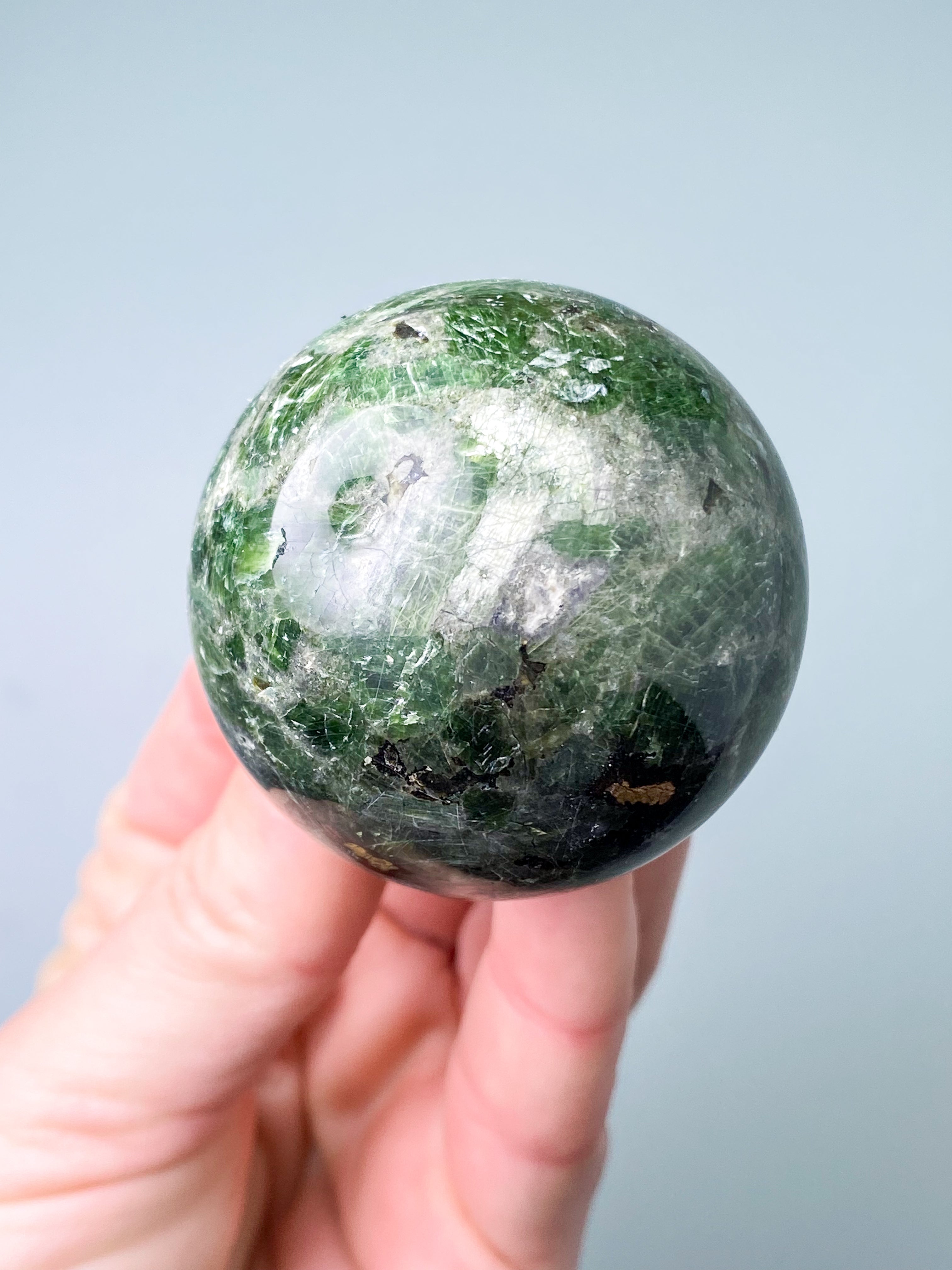 Kromdiopsidesfär (nr 1)