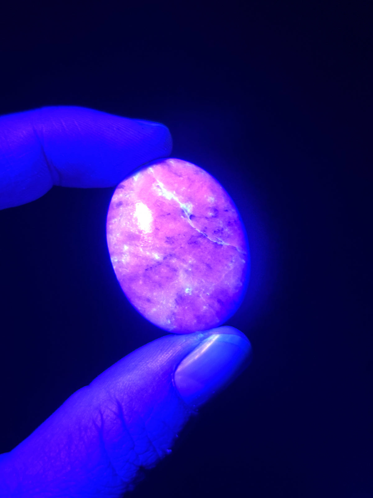 Hackmanit Palmstone (nr 10) - UV-reaktiv