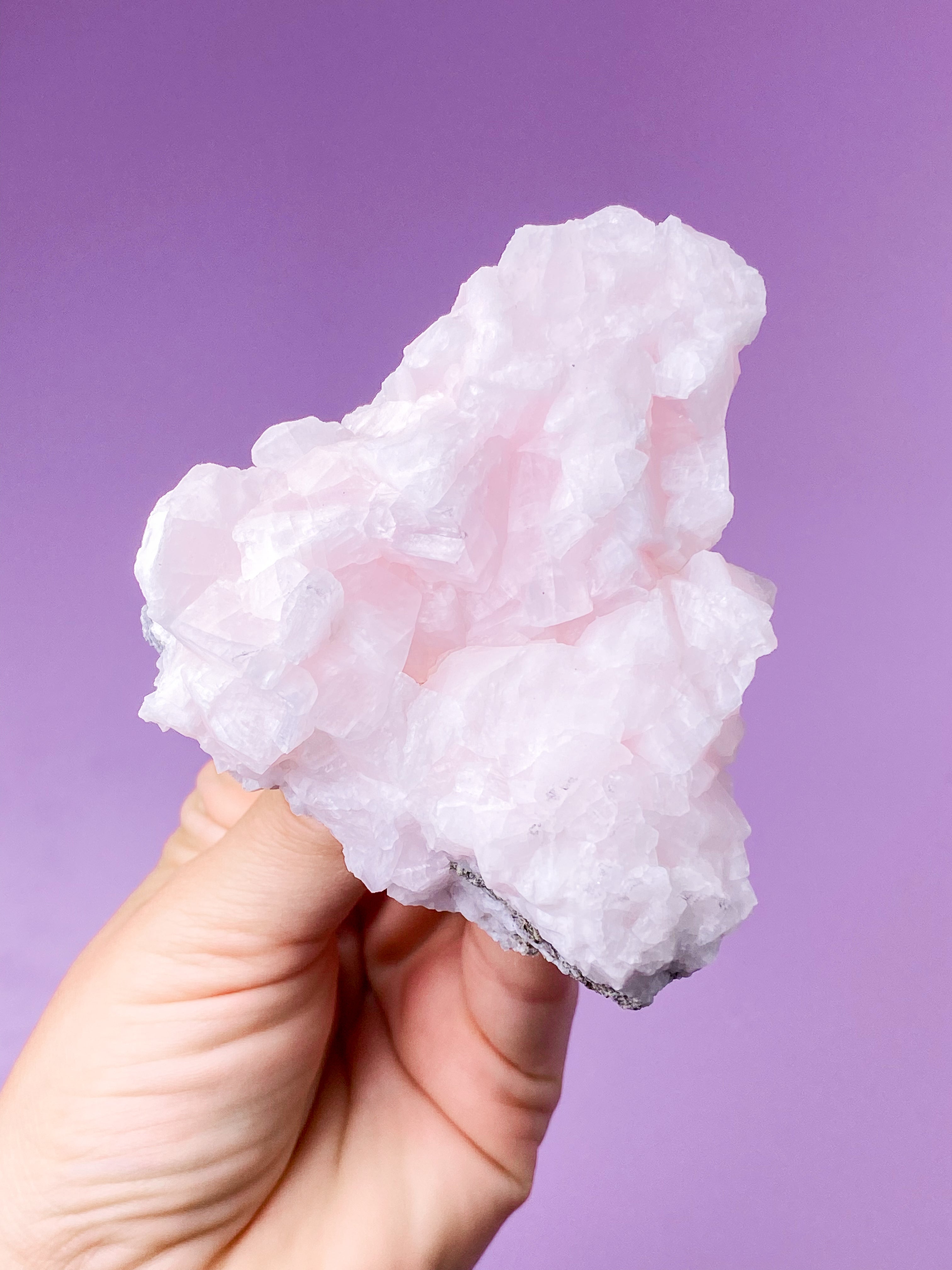Lepidolite kulor polerade