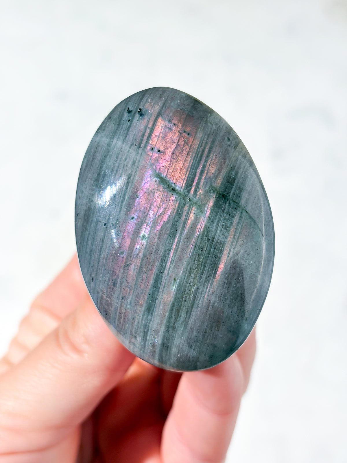Lilla Labradorit Palmstone (Nr. 31)