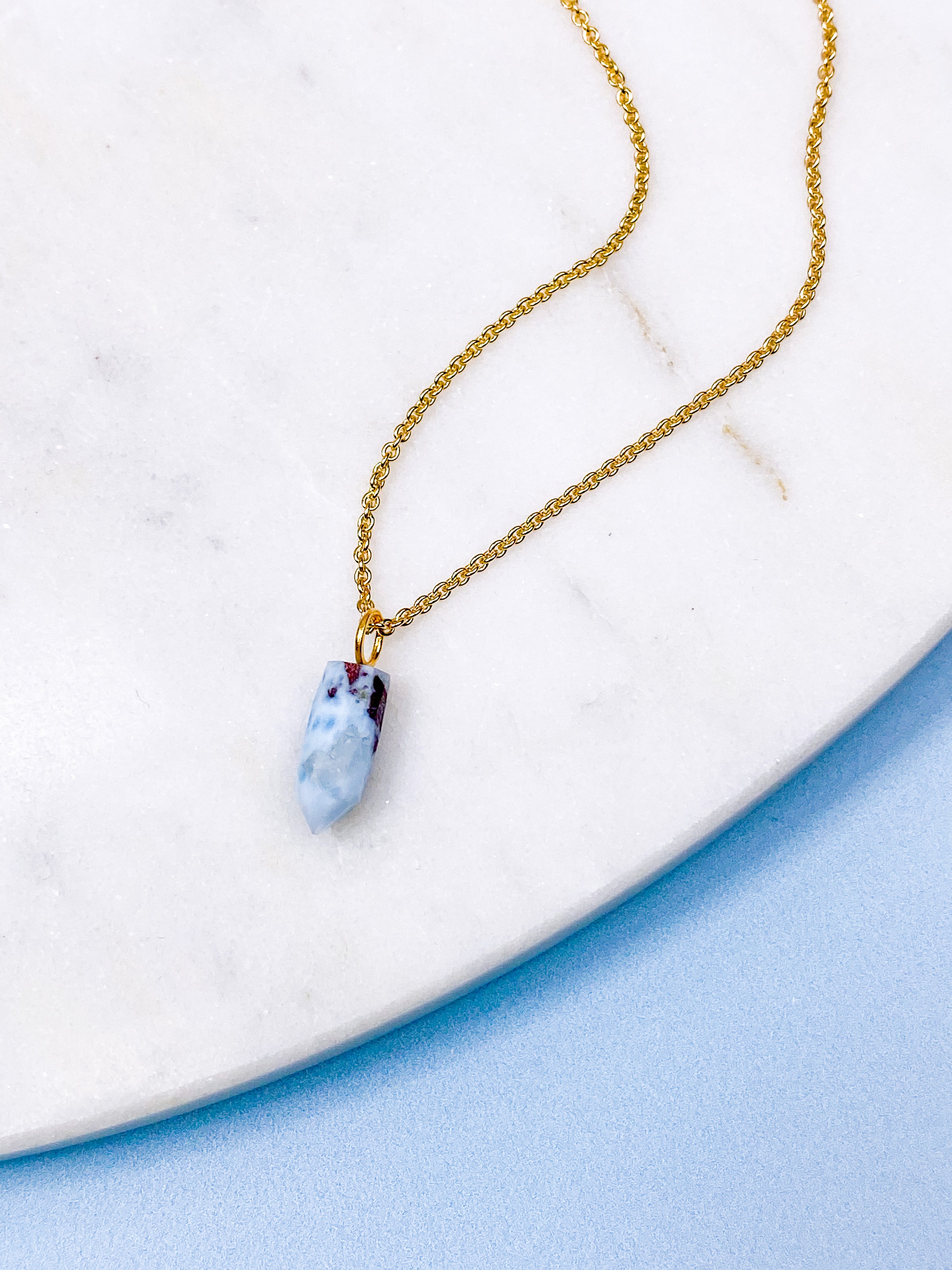 Larimar Spids Halskæde - Guldbelagt (2. Sort.)